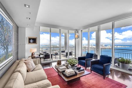 848 Brickell Key Dr