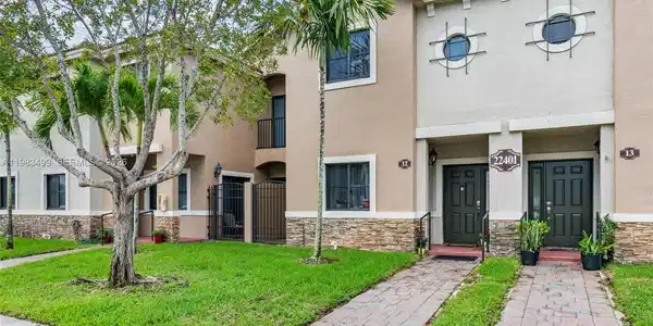 22401 SW 88th Pl