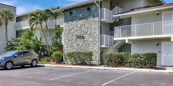 2400 S Ocean Dr