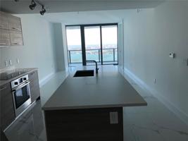 650 NE 32nd St Unit 4804