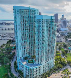 1900 N Bayshore Dr