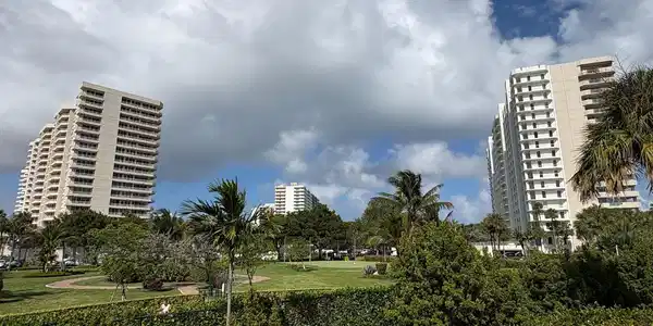 4201 N Ocean