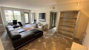 1300 Lincoln Rd Unit A301