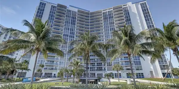 2841 N Ocean Blvd Unit 1704