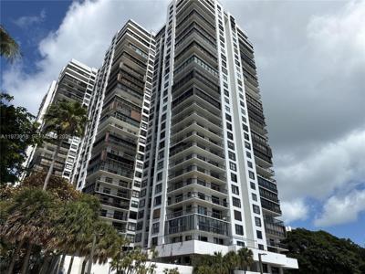 2333 Brickell Ave