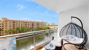 2950 NE 188th St Unit 423