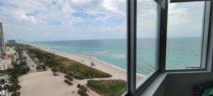 7135 Collins Ave Unit 1605