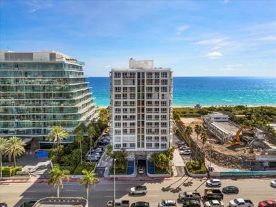 9341 Collins Ave