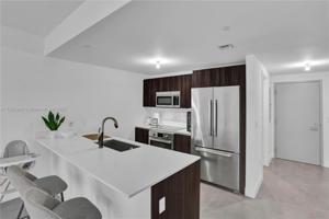 488 NE 18th St Unit 1507