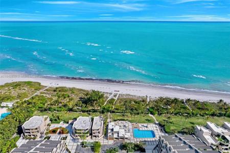 181 Crandon Blvd