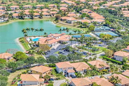 7831 SW 195th Ter