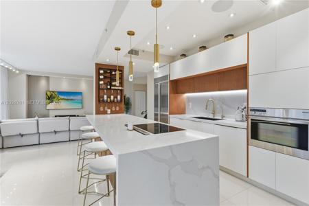 3500 Mystic Pointe Dr