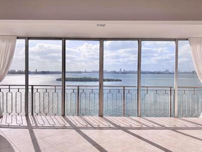 11111 Biscayne