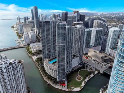465 Brickell Ave