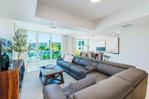 3301 NE 183rd St Unit 308