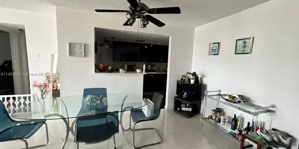 18021 Biscayne Blvd