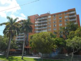 2450 NE 135th St Unit 207