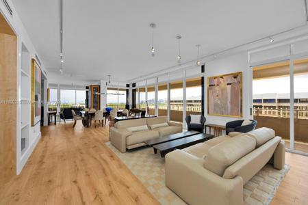 1 Grove Isle Dr