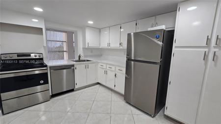 600 Parkview Dr