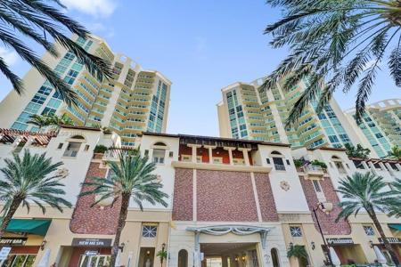 150 Sunny Isles Blvd