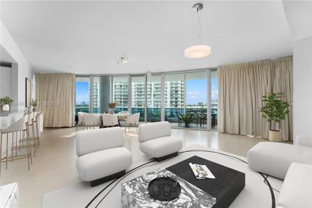 5959 Collins Ave