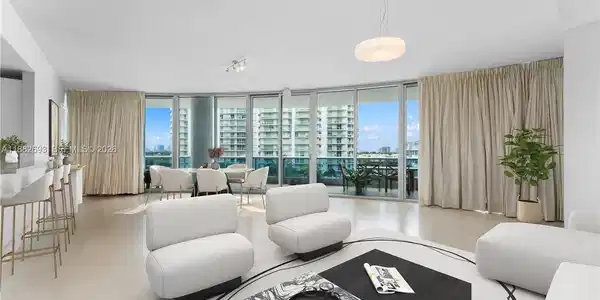 5959 Collins Ave
