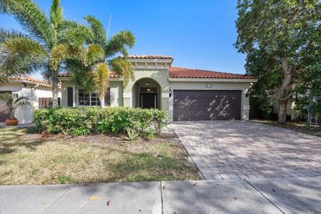 1795 NE 35th Ave