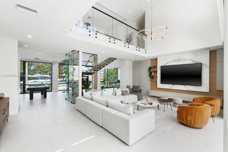 601 Cordova Rd