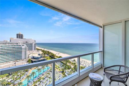 4391 COLLINS AVE