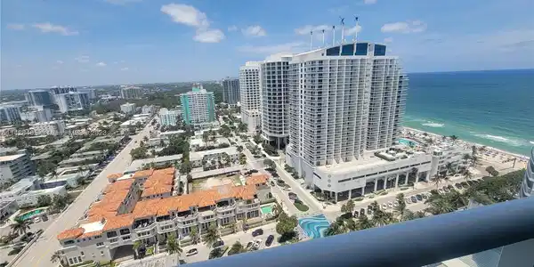 3101 Bayshore Dr
