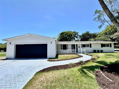 8890 SW 155th Ter