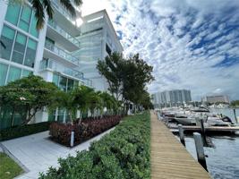 7928 East Dr Unit 306