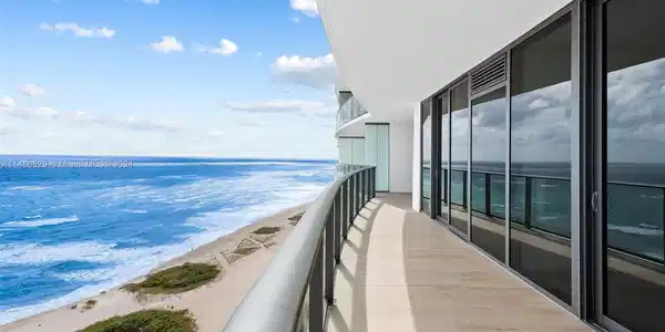 1116 N Ocean Blvd