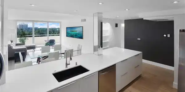 170 Ocean Lane Dr