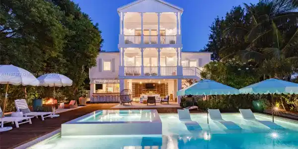 142 N Rolling Hill Rd