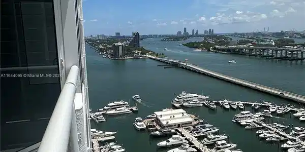 1717 N Bayshore Dr
