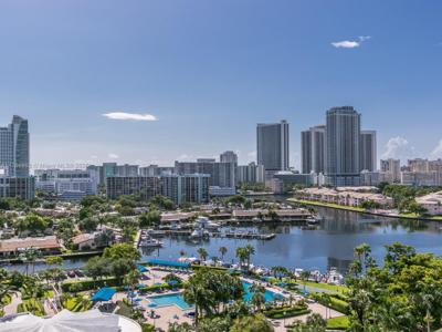 600 Three Islands Blvd
