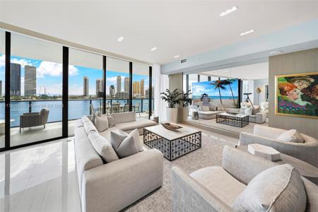 5500 Island Estates Dr
