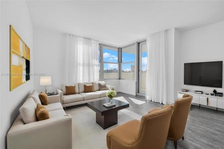 2899 Collins Ave