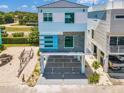 94825 Overseas Highway