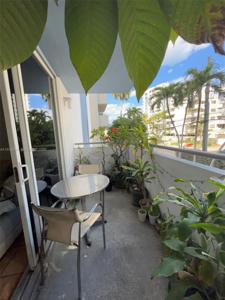 1658 Bay Rd