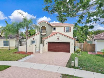 2007 NE 6th Ct