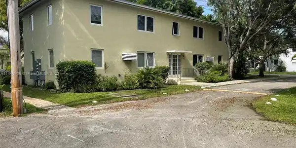 7634 SW 55th Ave Unit A