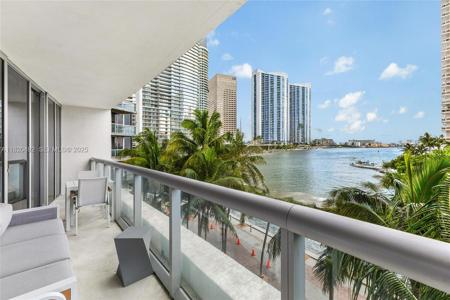 465 Brickell Ave