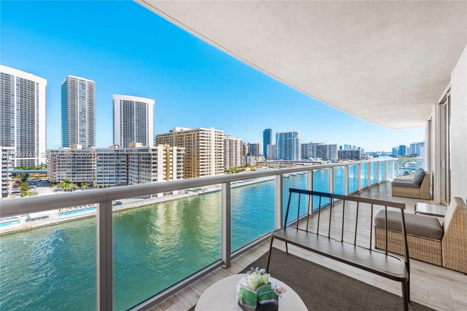 Image 1: Beautiful Intercostal Views