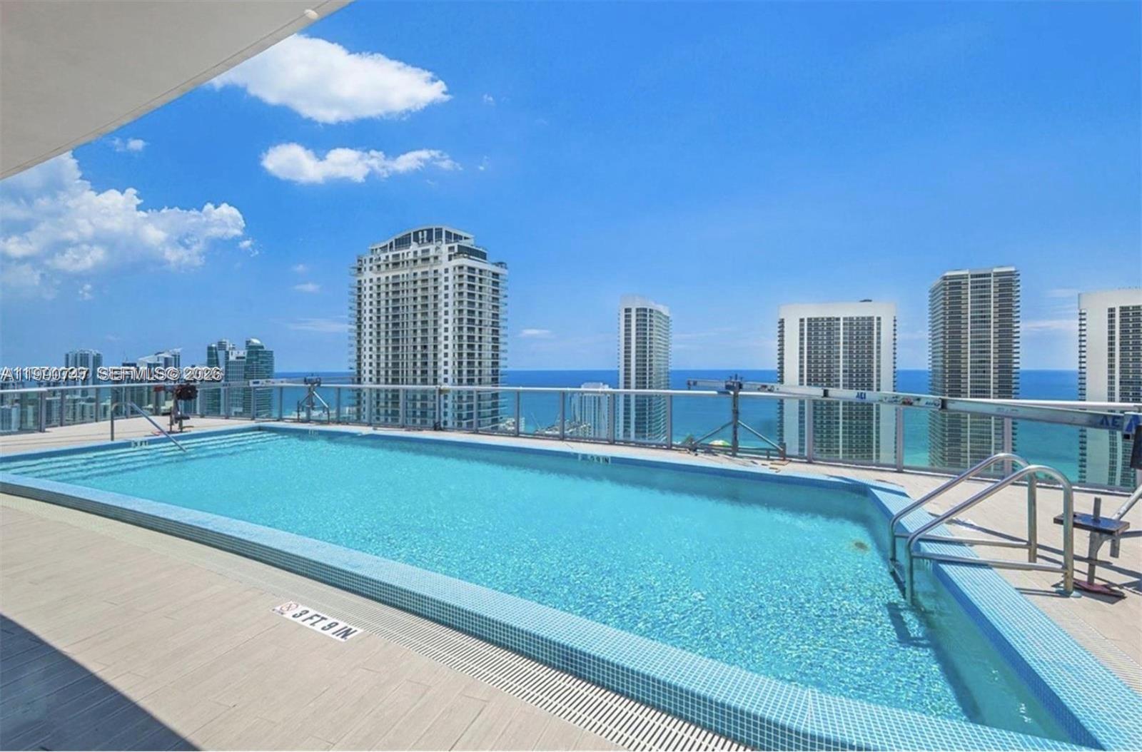 Image 3: Owners Only, Rooftop Pool