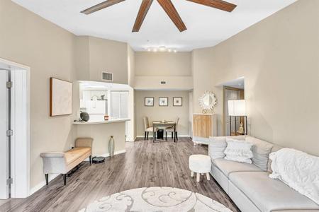 2131 SE 10th