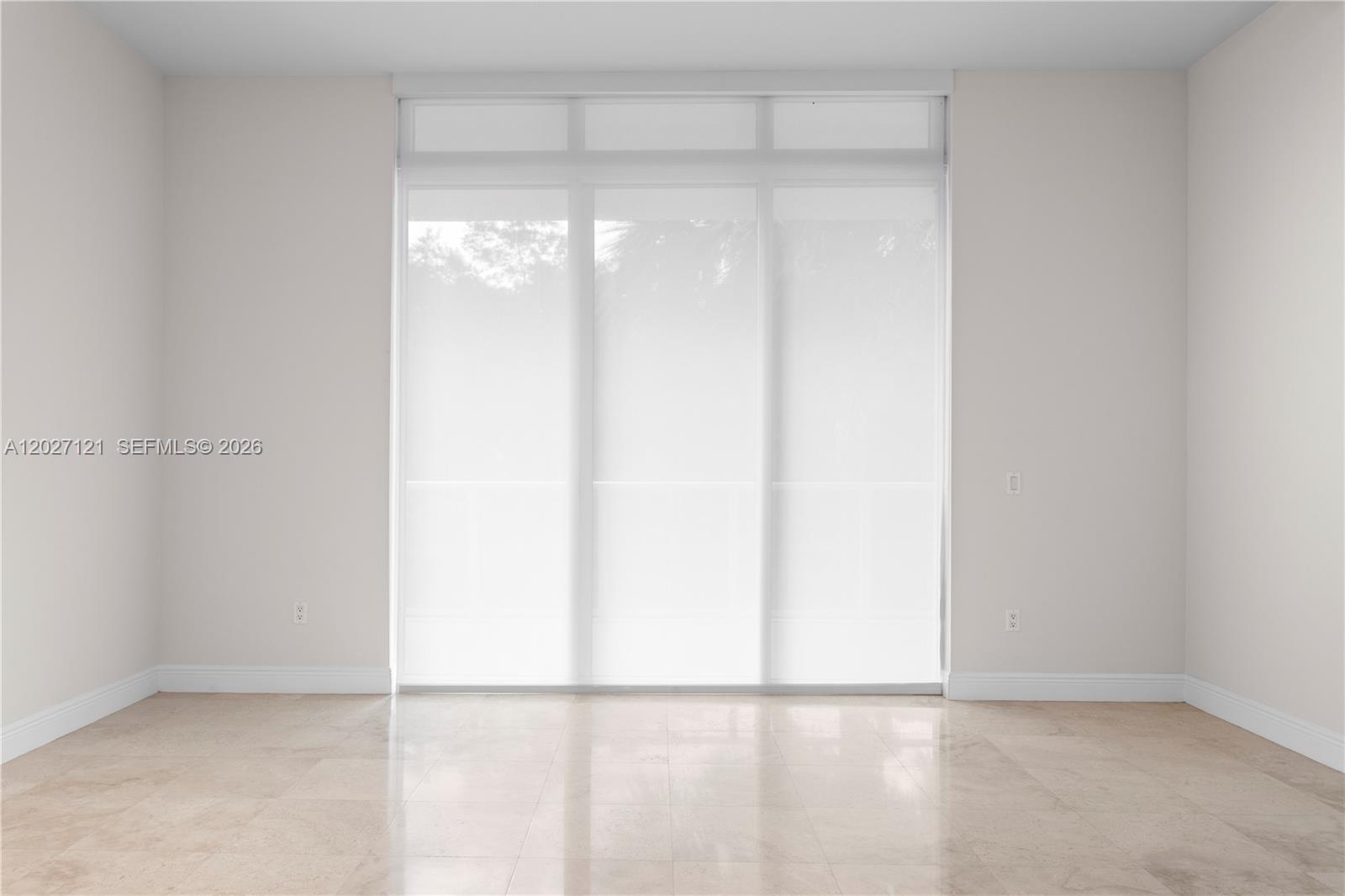 Image 4: ELECTRIC SHADE