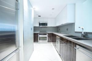 520 West Ave