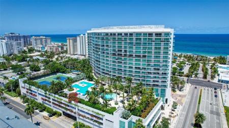 1 N Ocean Blvd
